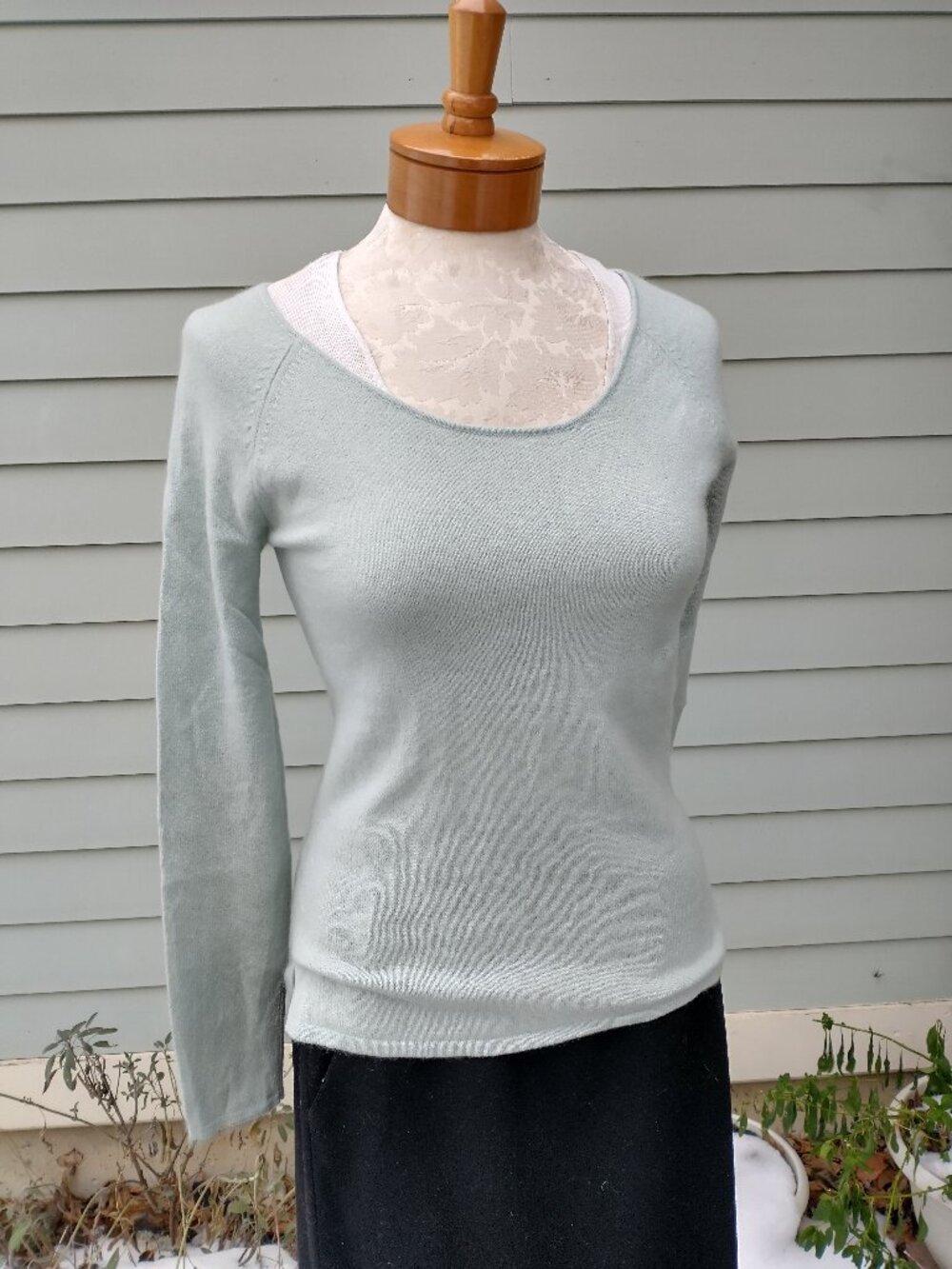 Sweater: cashmere, light blue. Small - by Dana Buchman